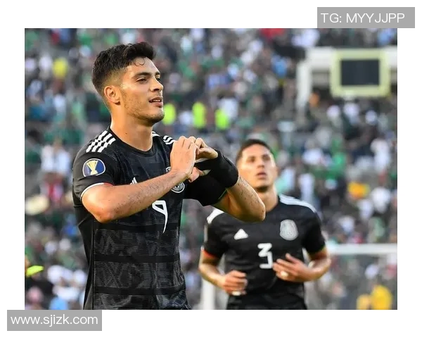 墨西哥足球明星表现回顾及未来发展潜力分析